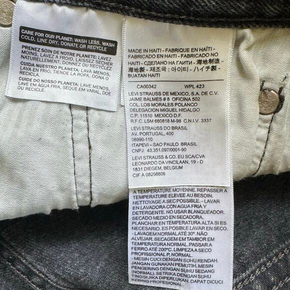 Levi’s 501 Black Jean Shorts Womens 28 Button Fly Cutoff Grunge Boho 100% Cotton - Picture 12 of 14